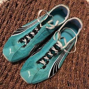 PUMA 💚 Turquoise Sneakers